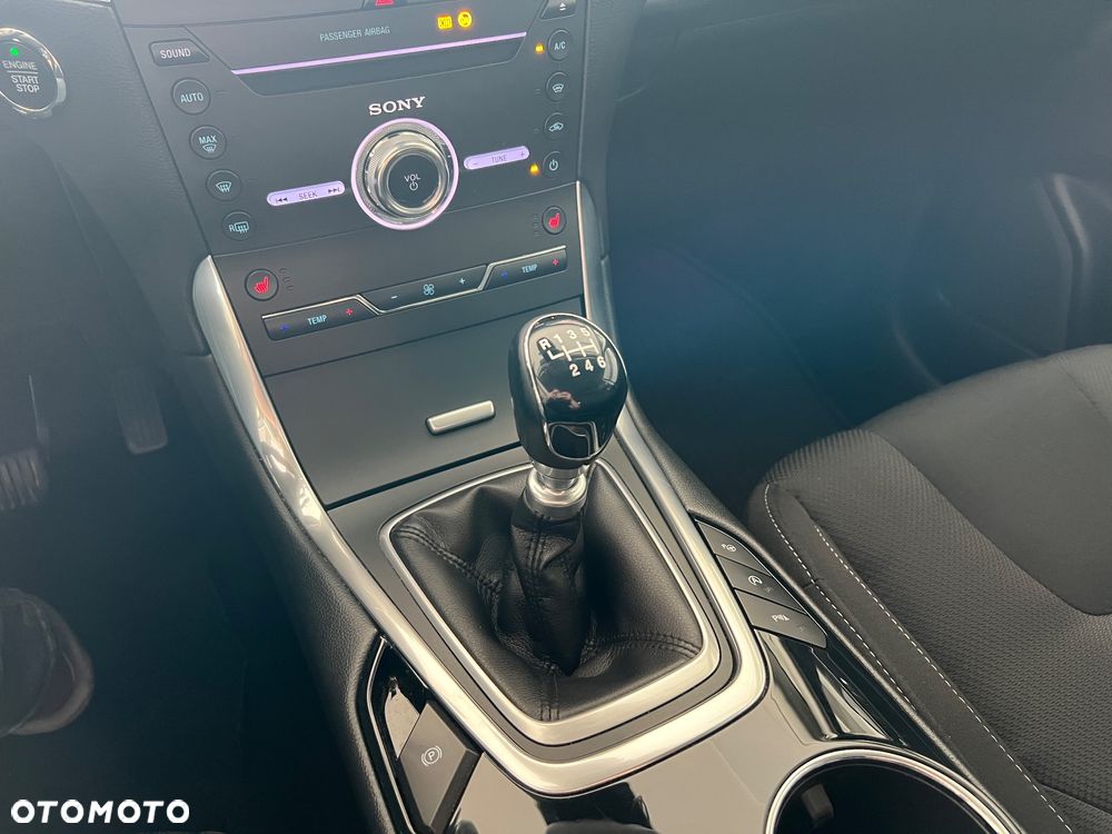 Ford S-Max 2.0 EcoBlue Titanium - 32