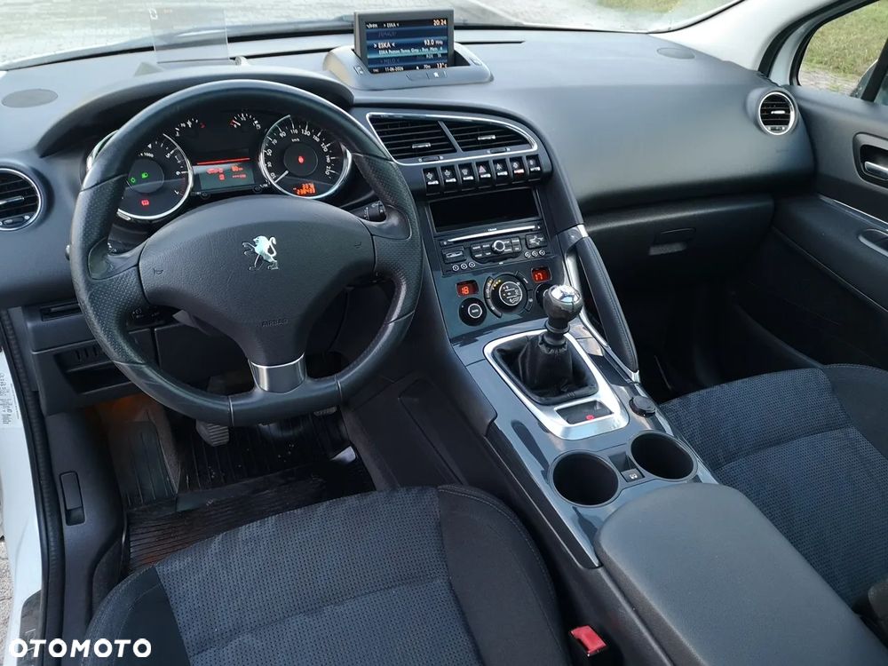 Peugeot 3008 120 VTi Premium - 6