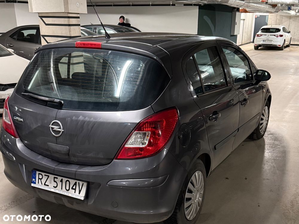 Opel Corsa - 3