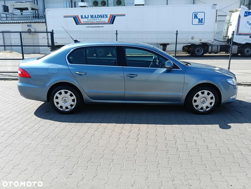 Skoda Superb 2.0 TDI Exclusive - 10