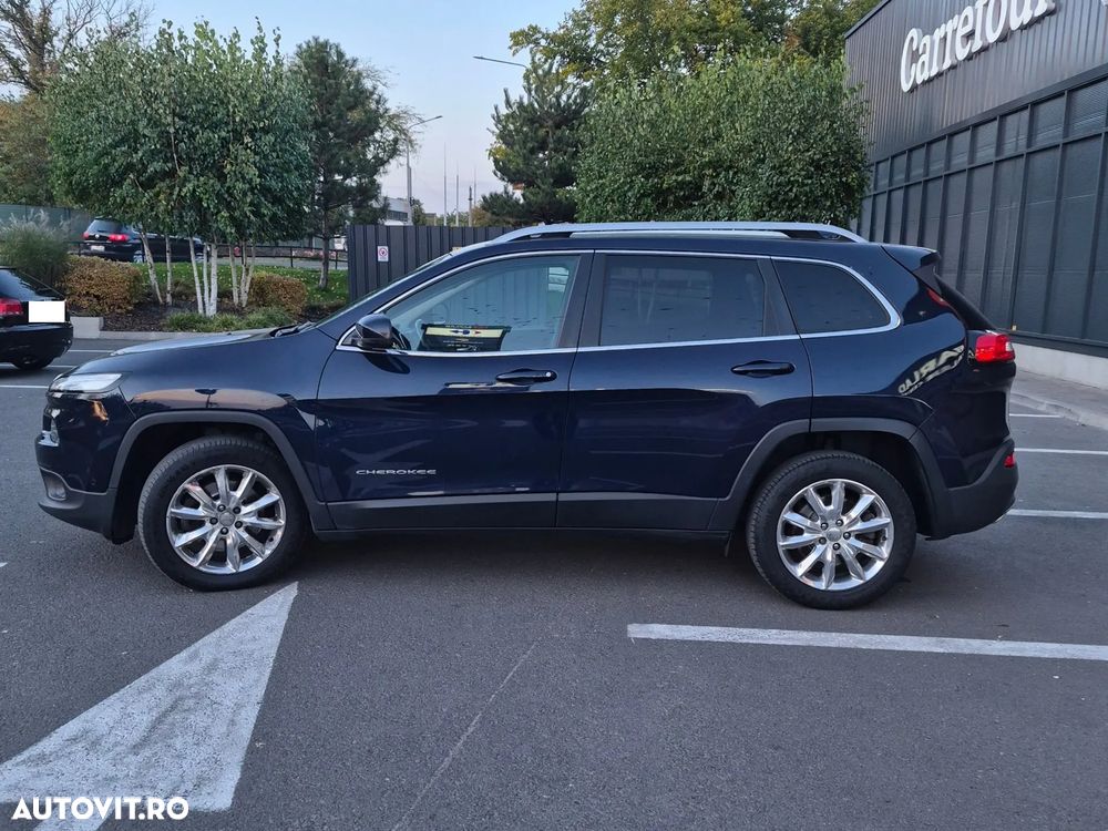 Jeep Cherokee - 3