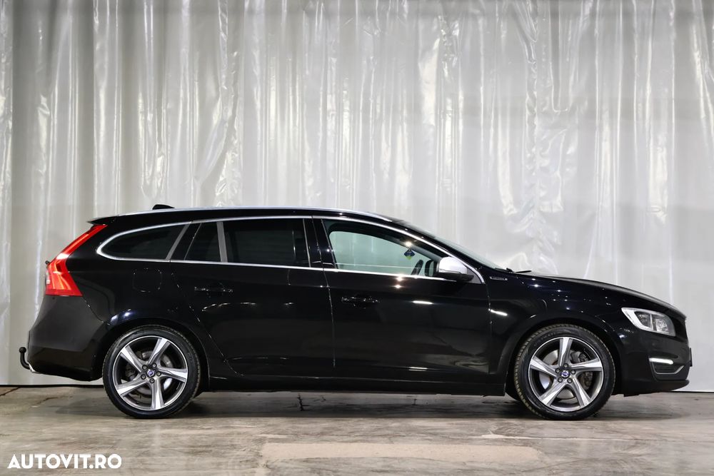 Volvo V60 D6 Twin Engine Geartronic RDesign - 39