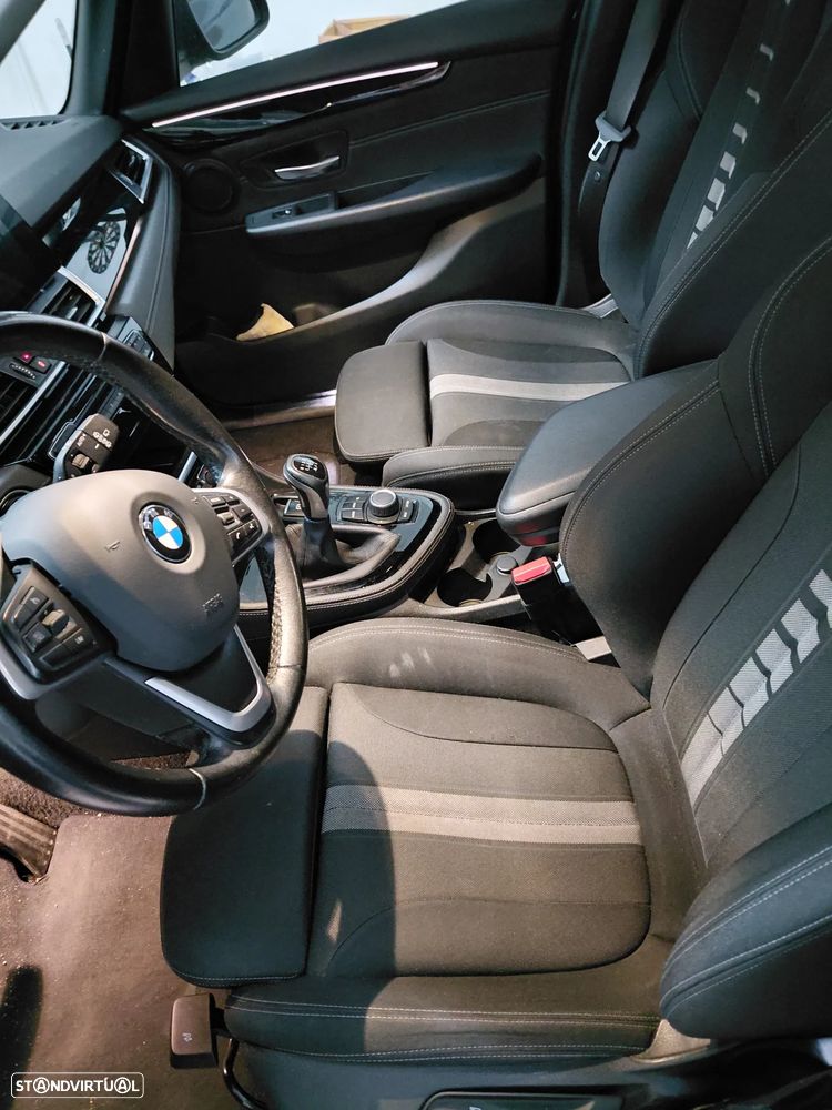 BMW 216 Active Tourer d - 8