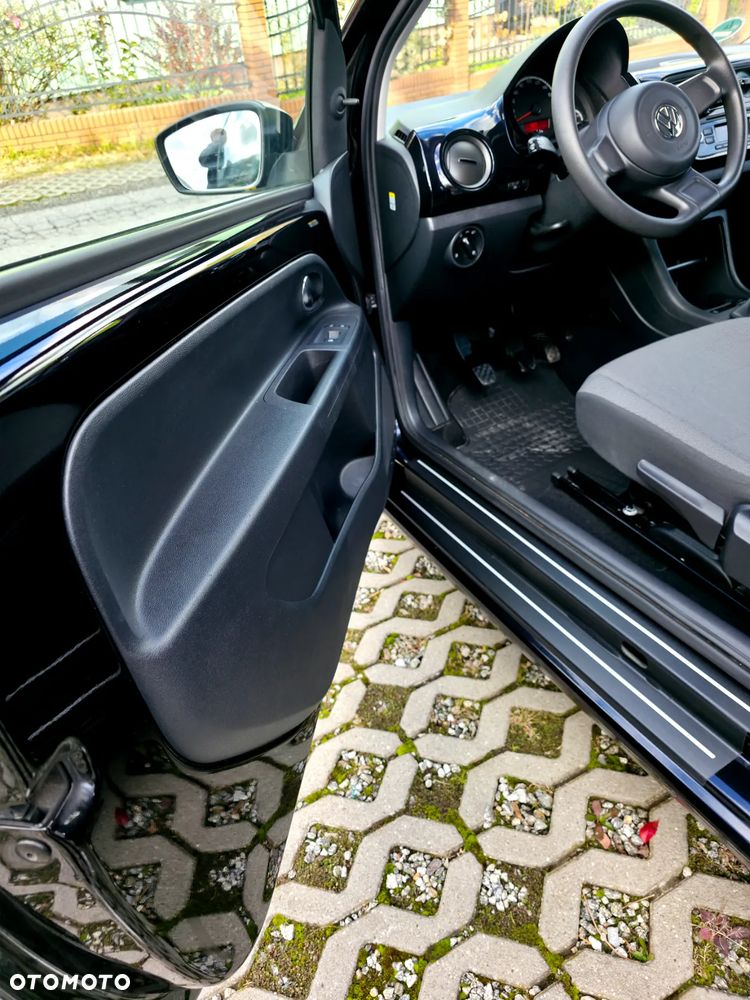 Volkswagen up! Standard - 11