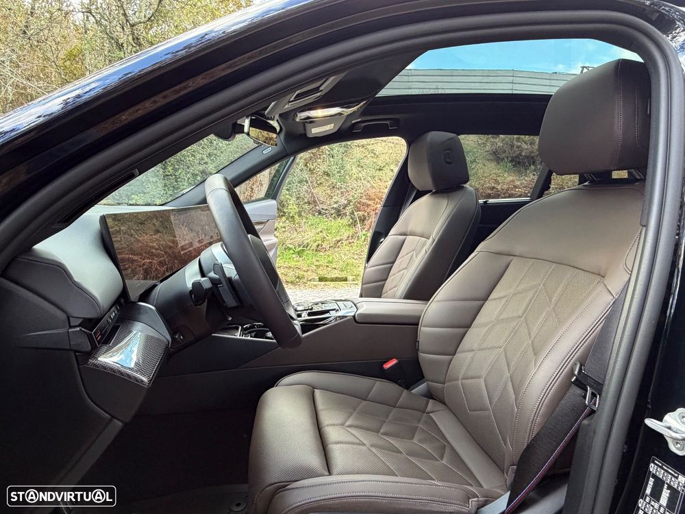 BMW 550 e xDrive Pack Desportivo M Pro - 6