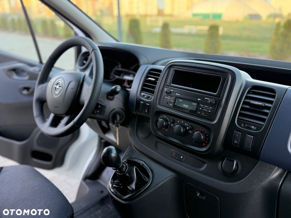 Opel Vivaro - 23