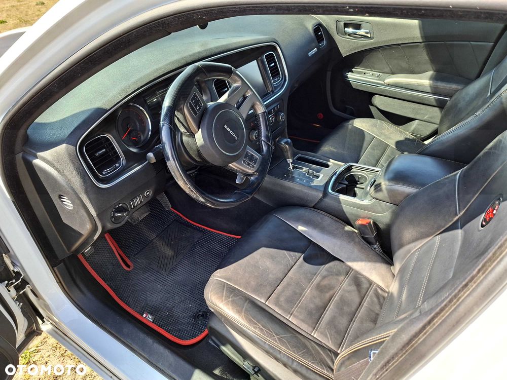 Dodge Charger - 7