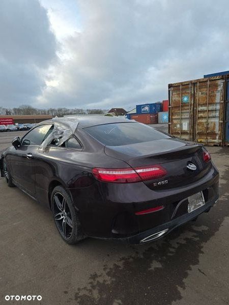 Mercedes-Benz Klasa E 450 4-Matic 9G-TRONIC - 3