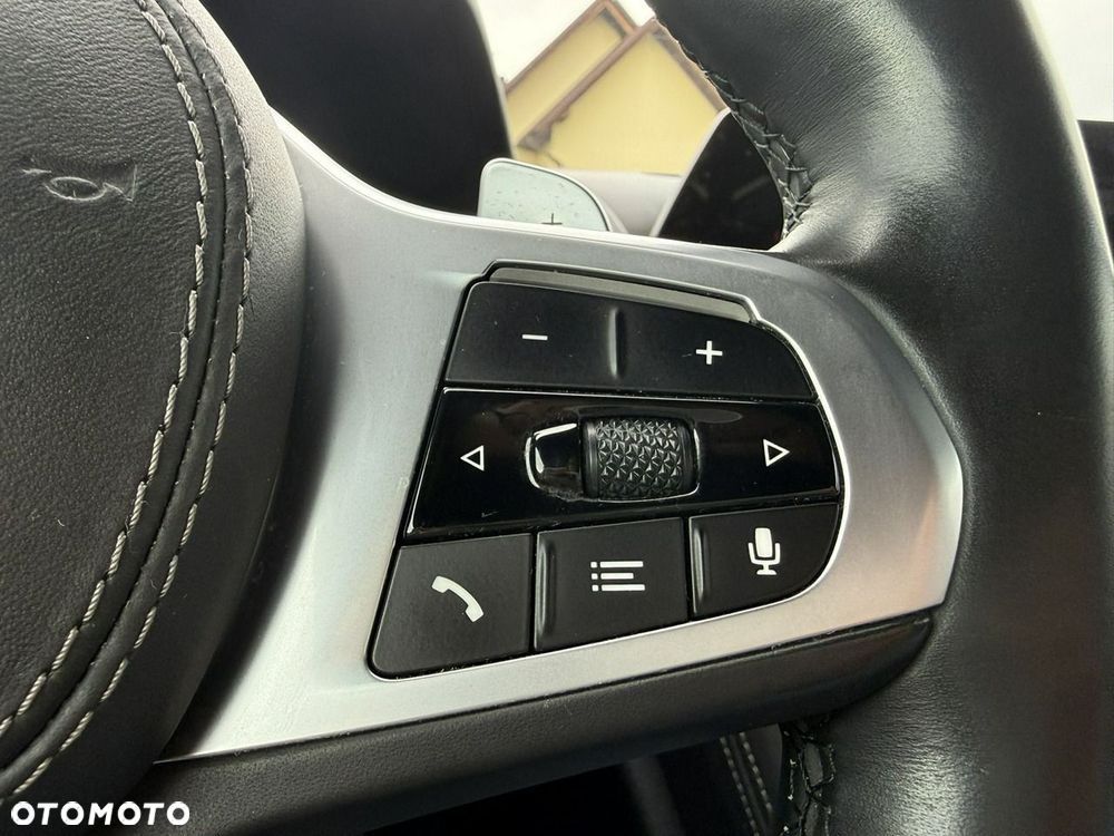 BMW Seria 8 840i xDrive - 33