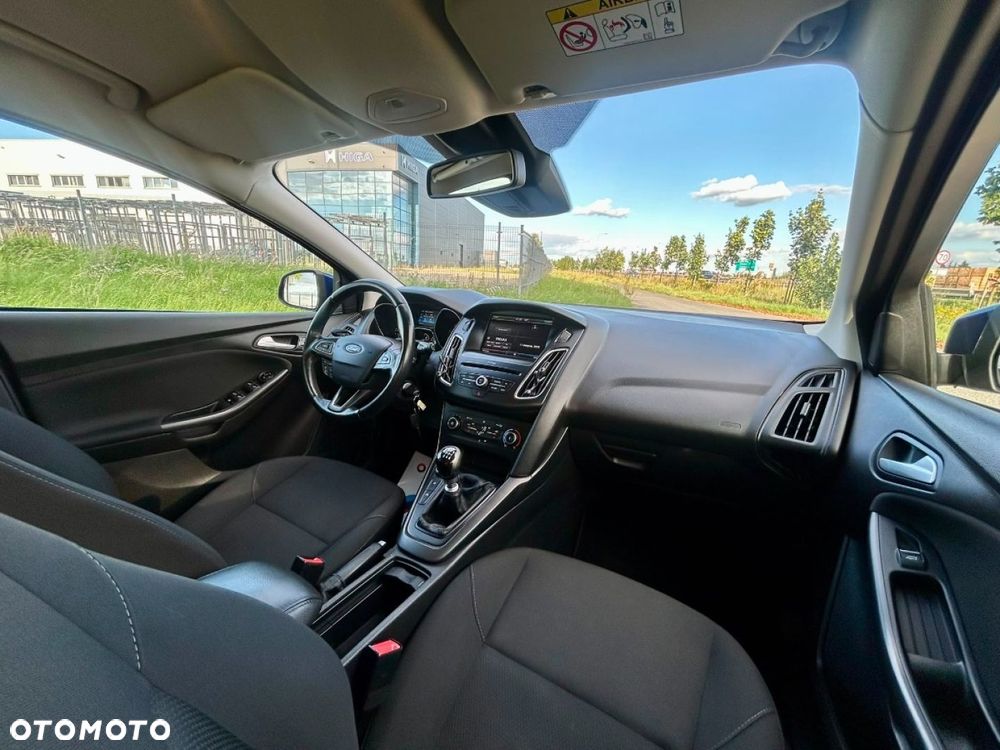 Ford Focus - 19