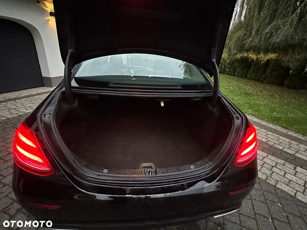 Mercedes-Benz Klasa E - 8