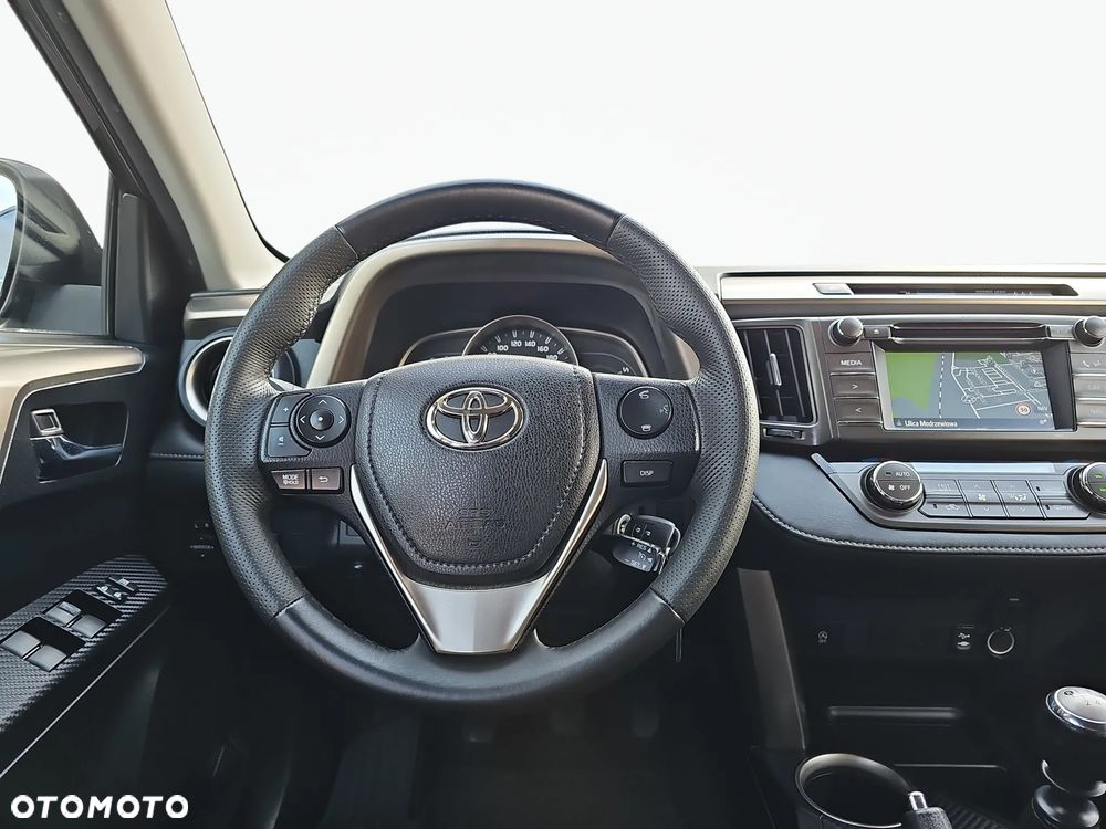 Toyota RAV4 2.0 D-4D Premium - 15