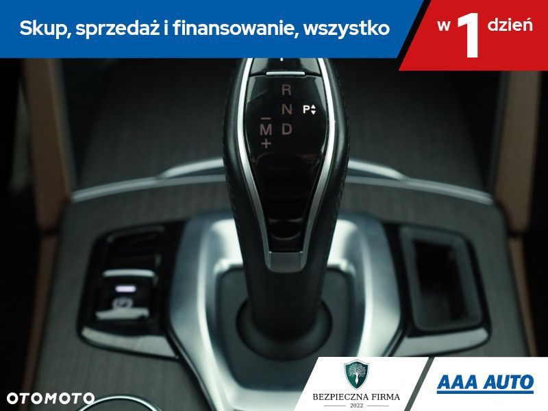 Alfa Romeo Stelvio - 18