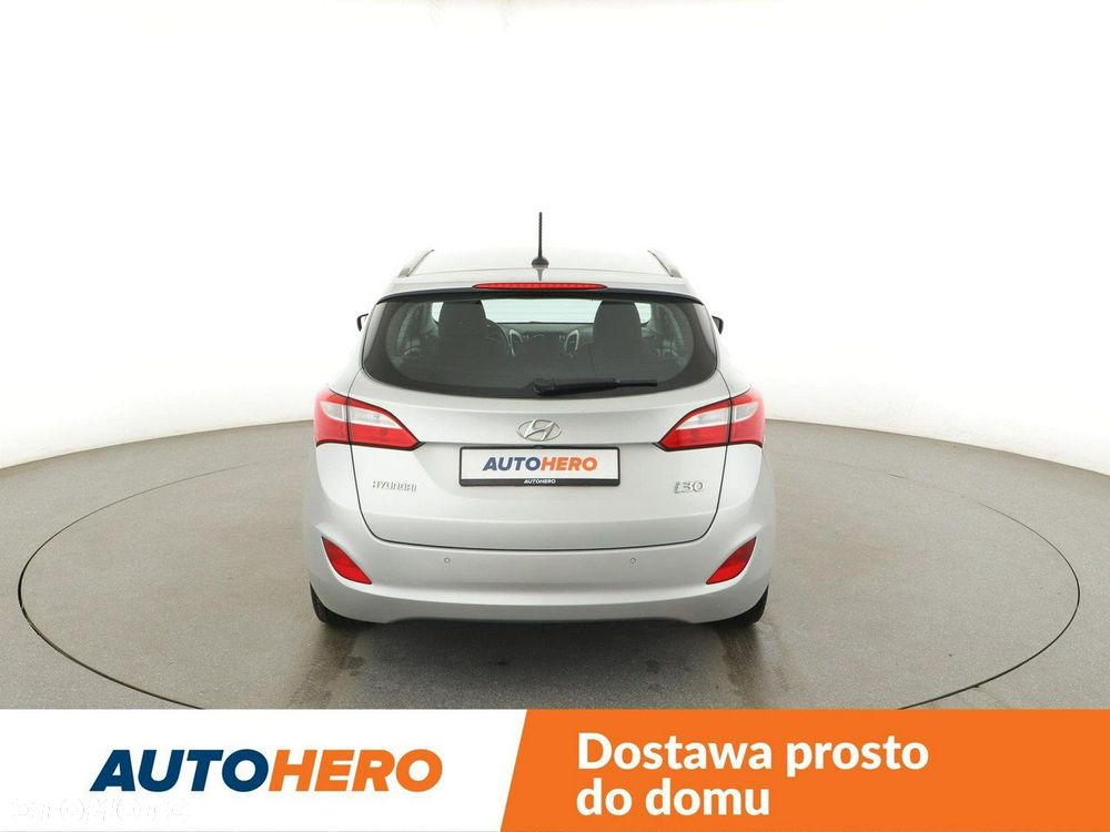 Hyundai i30 blue 1.6 CRDi Trend - 7