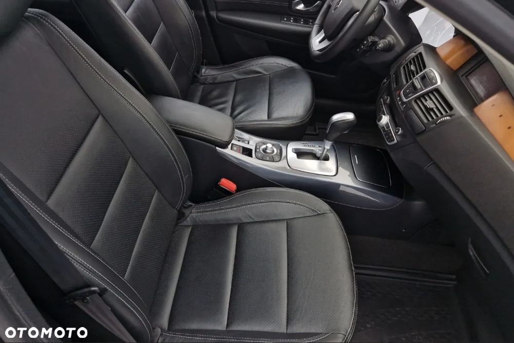Renault Laguna 3.0 dCi V6 FAP Initiale - 14