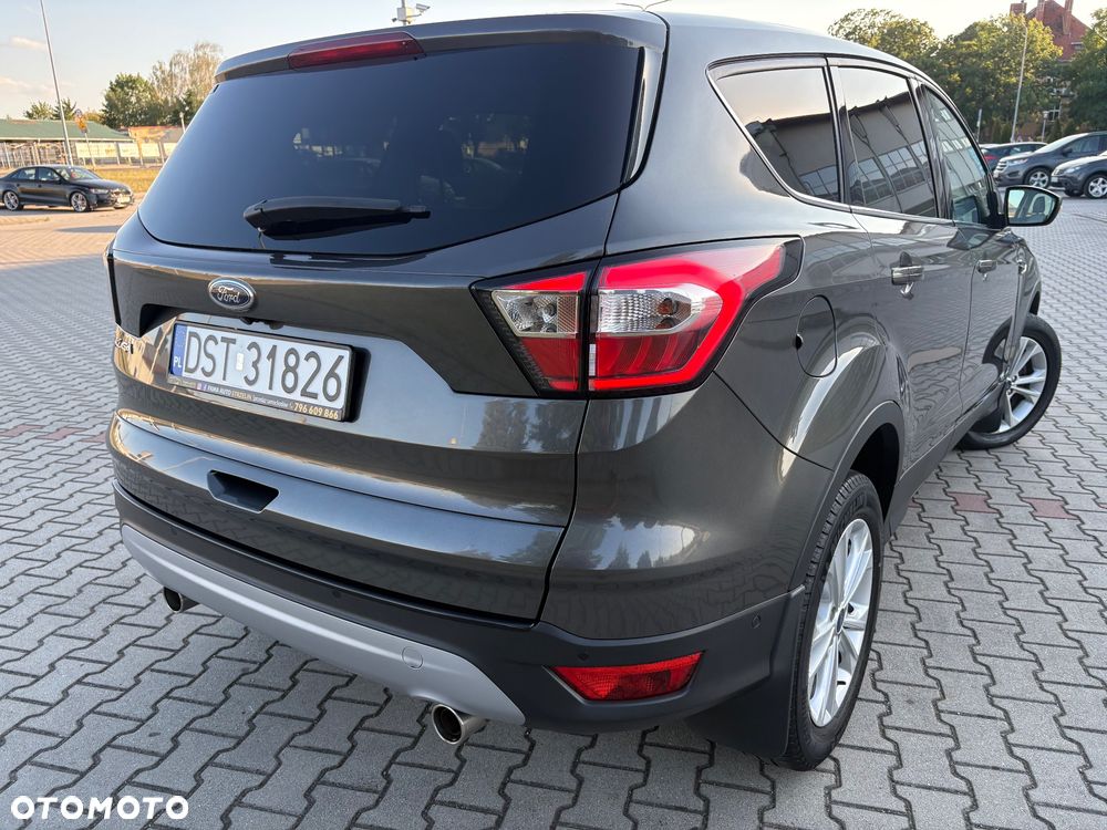 Ford Kuga 2.0 TDCi 4x2 Titanium - 21