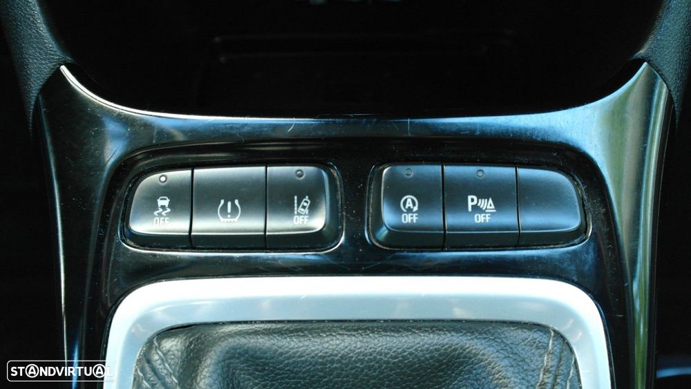 Opel Crossland X 1.2 T Innovation - 37