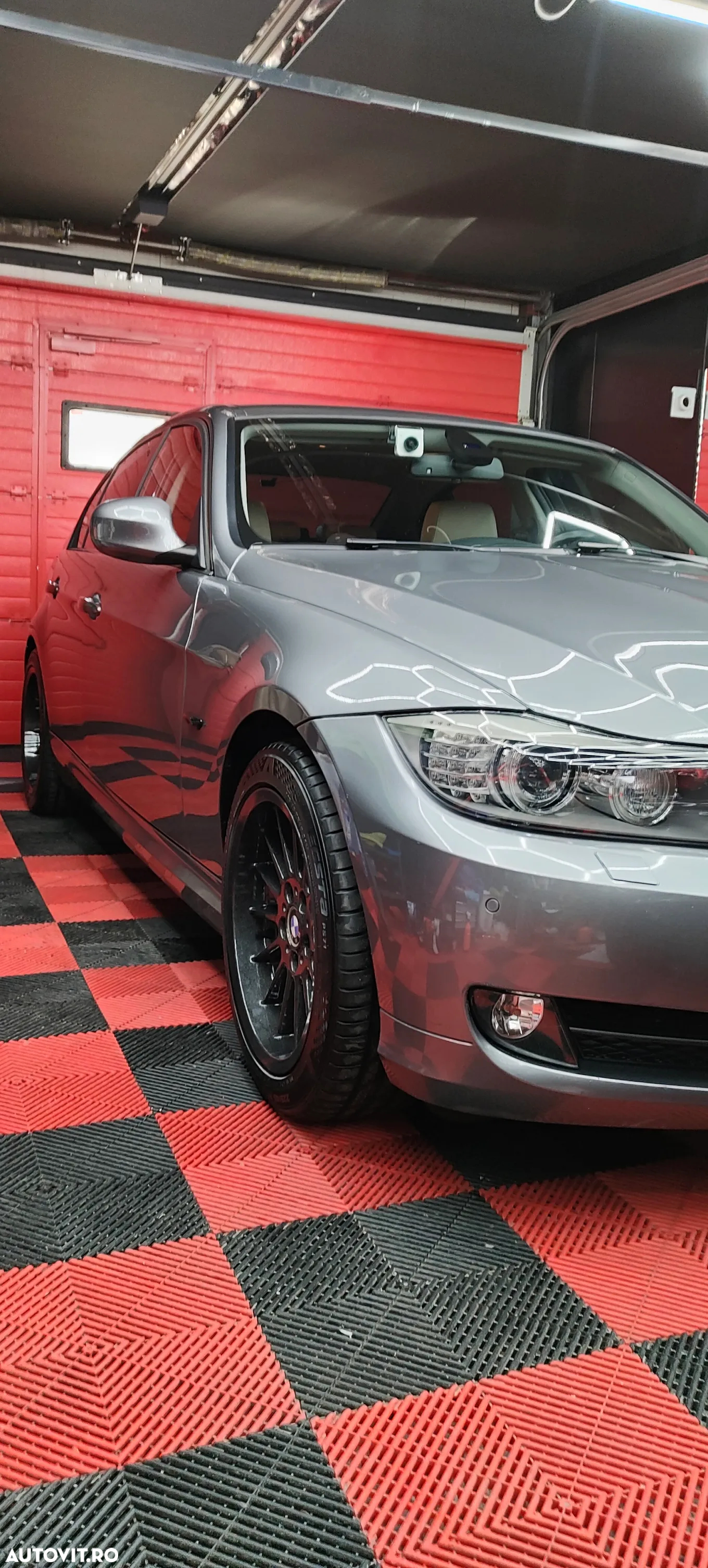 BMW Seria 3 320i - 23
