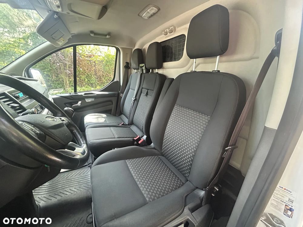 Ford Transit Custom - 16