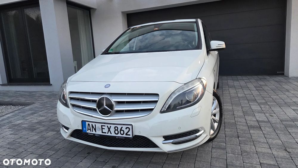 Mercedes-Benz Klasa B 180 (BlueEFFICIENCY) - 17