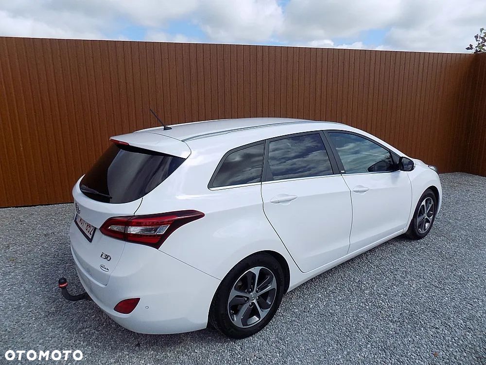 Hyundai i30 1.6 GDI BlueDrive Go DCT - 3