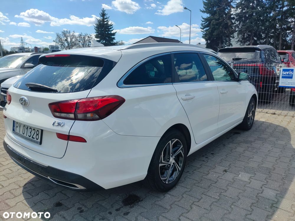 Hyundai i30 1.5 DPI Smart - 5