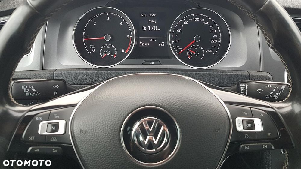Volkswagen Golf Variant 2.0 TDI BlueMotion Technology Lounge - 29