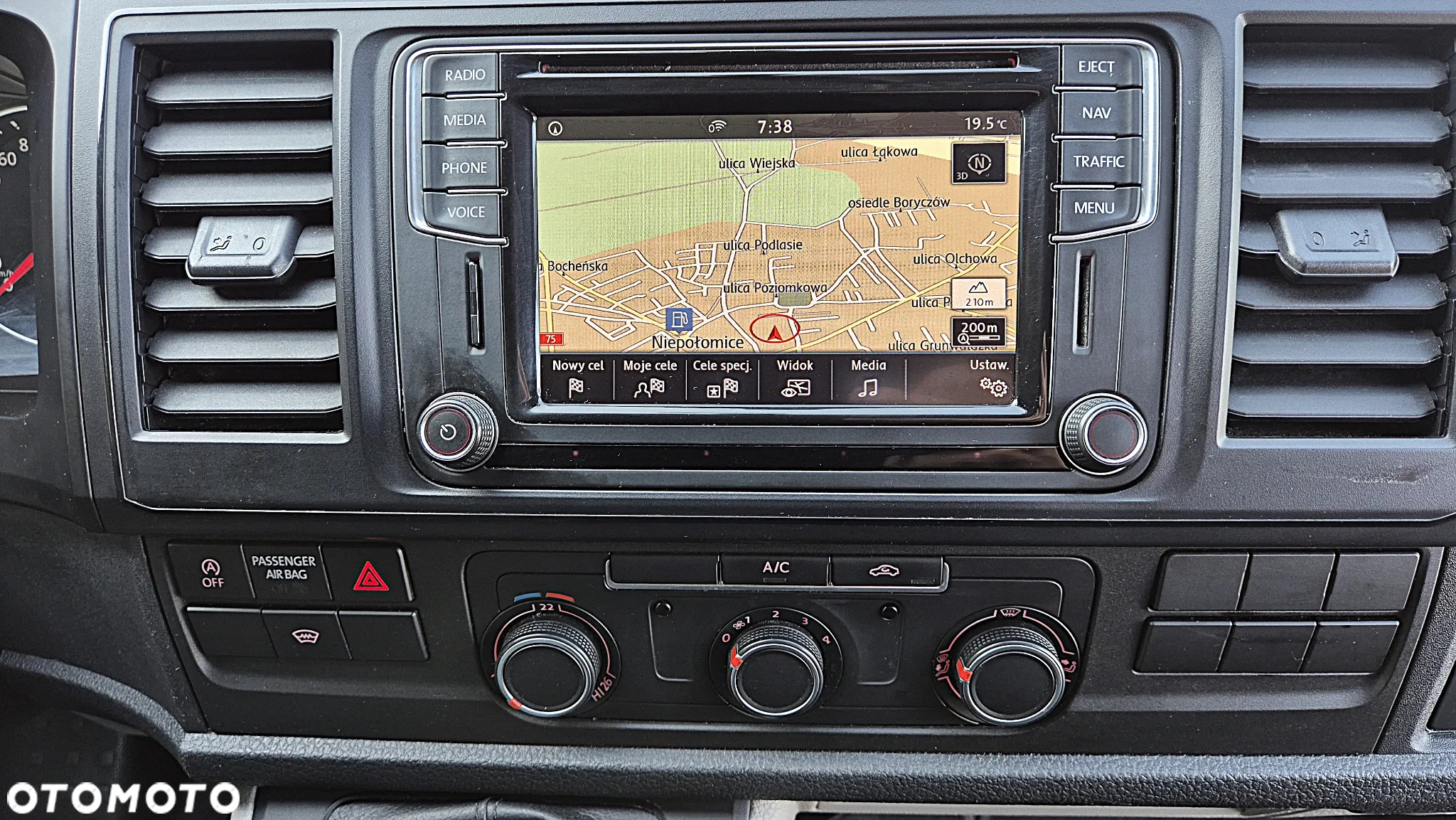 Volkswagen Transporter T6 TDI L2H1 Plus Trendline - 15