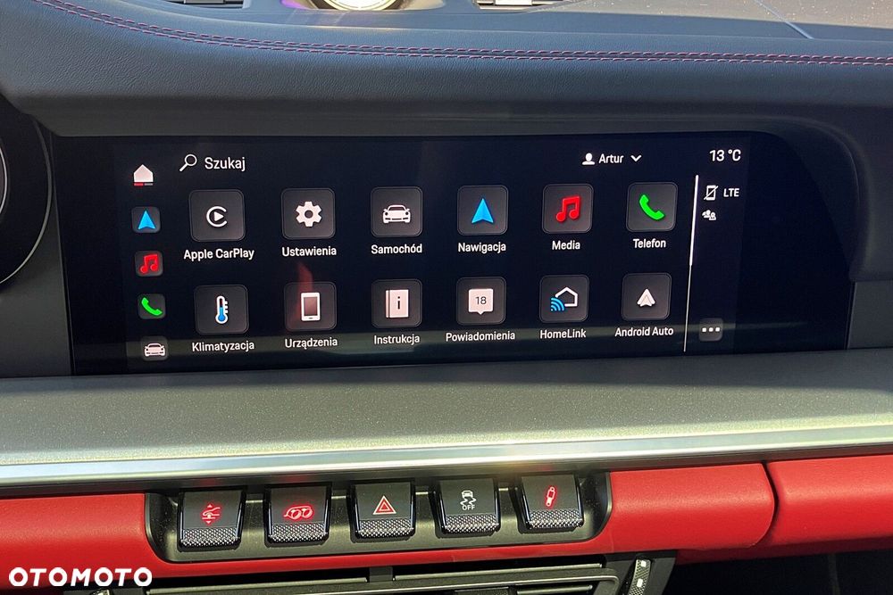 Porsche 911 Carrera - 29