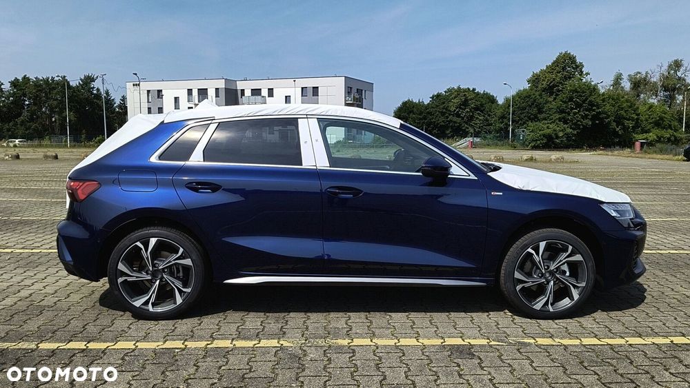 Audi A3 Sportback - 4