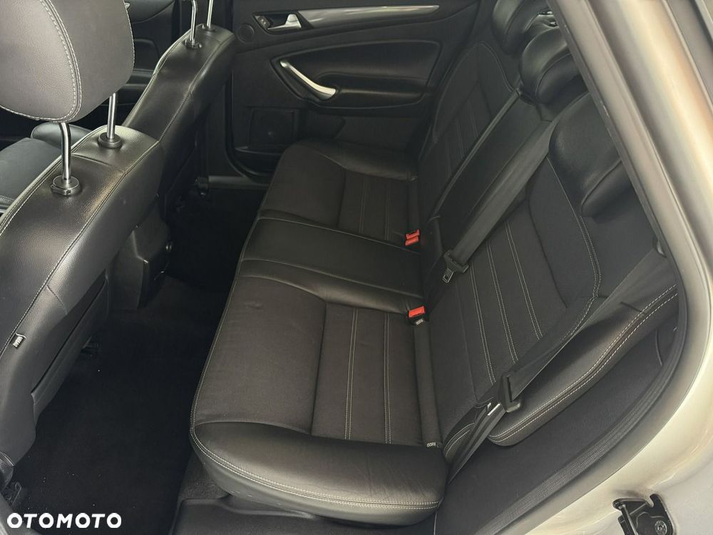Ford Mondeo 2.0 TDCi Champions Edition - 21