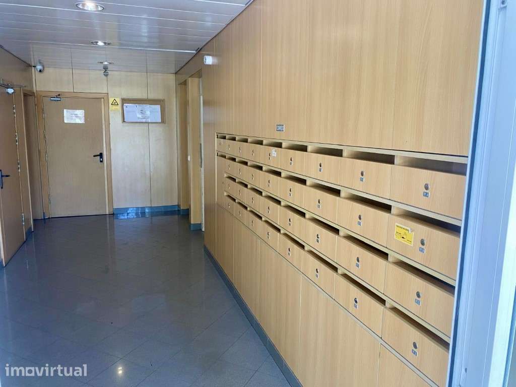 Apartamento T1 em frente à Cidade Universitária Lisboa - Grande imagem: 2/20