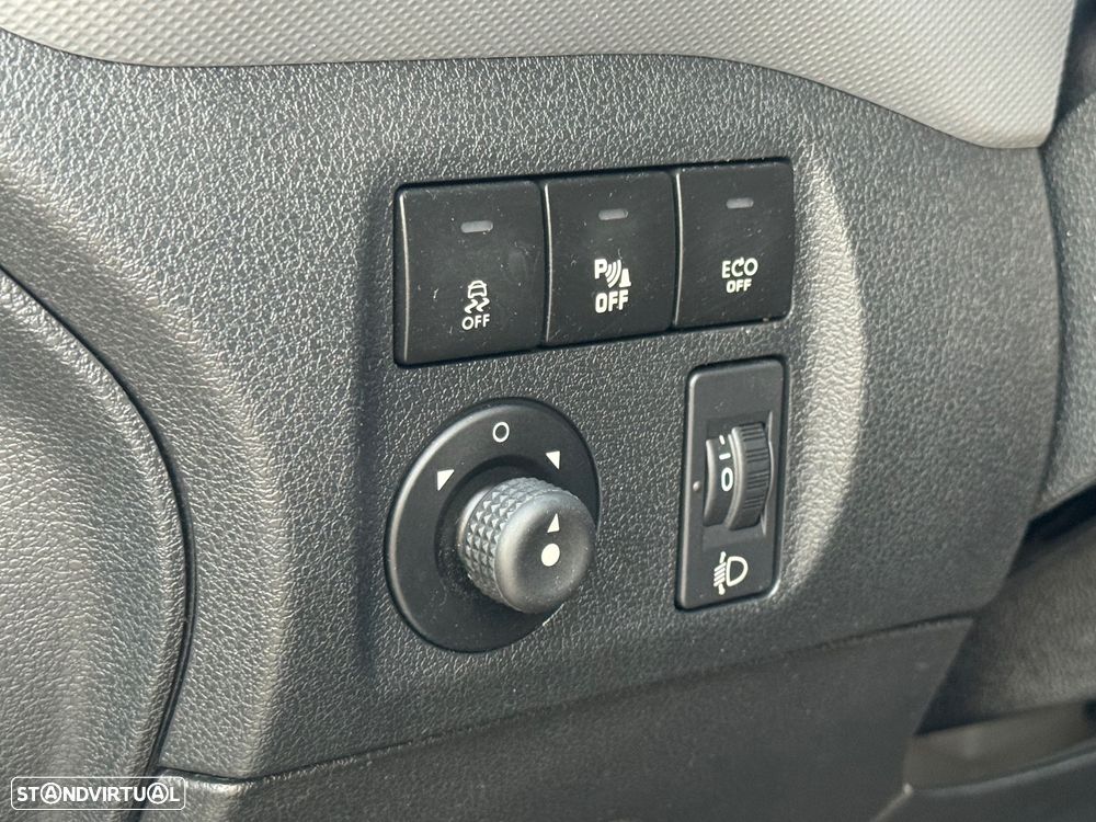 Citroën BERLINGO 1.6 Hdi / CX.AUTOMATICA / 3 LUGARES / GARANTIA - 26
