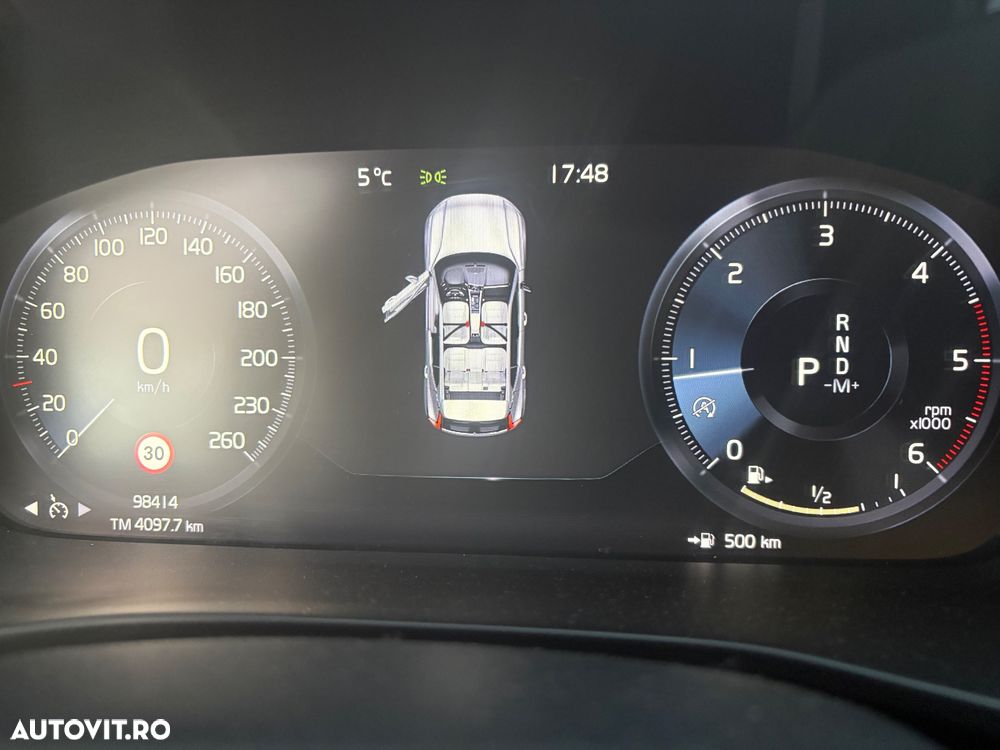 Volvo XC 40 D3 AWD Base - 2