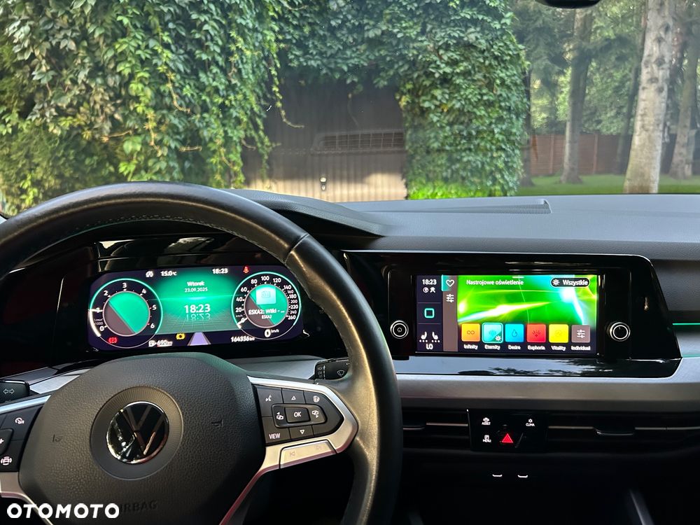 Volkswagen Golf VIII 2.0 TDI Life - 27
