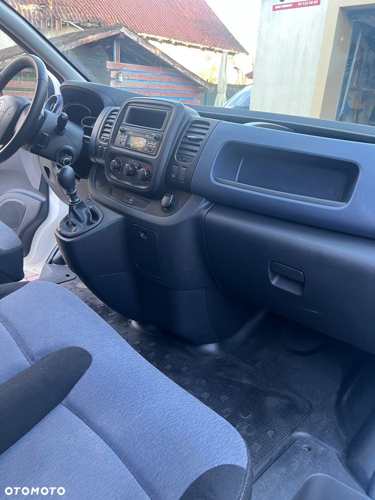 Opel Vivaro - 12