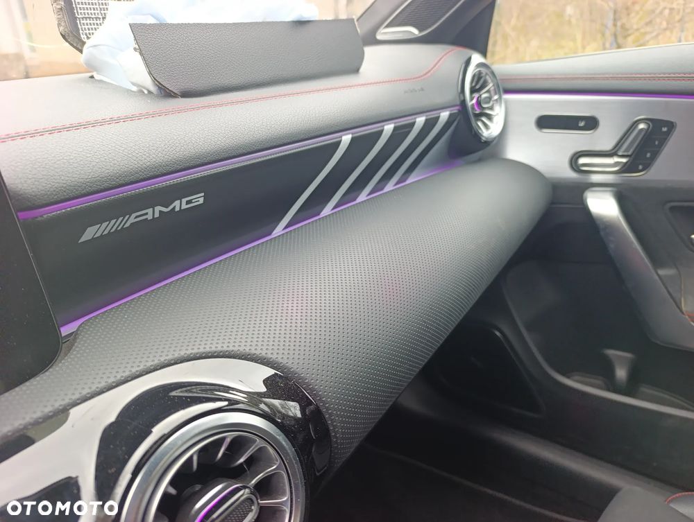 Mercedes-Benz CLA AMG 45 4Matic+ B AMG Speedsh 8G-DCT - 26