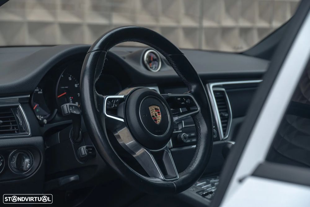 Porsche Macan - 10