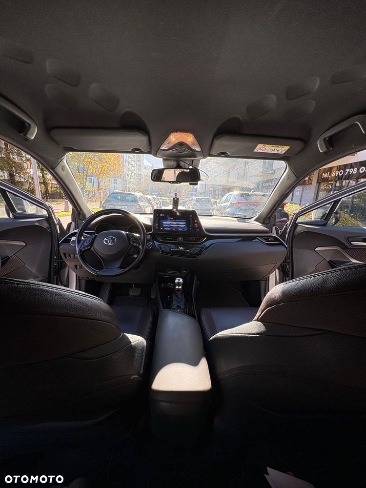 Toyota C-HR - 4
