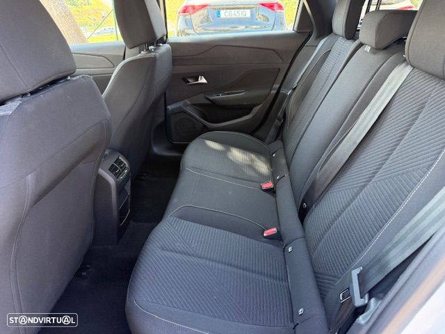 Peugeot 308 SW BlueHDi 130 EAT8 Business - 20