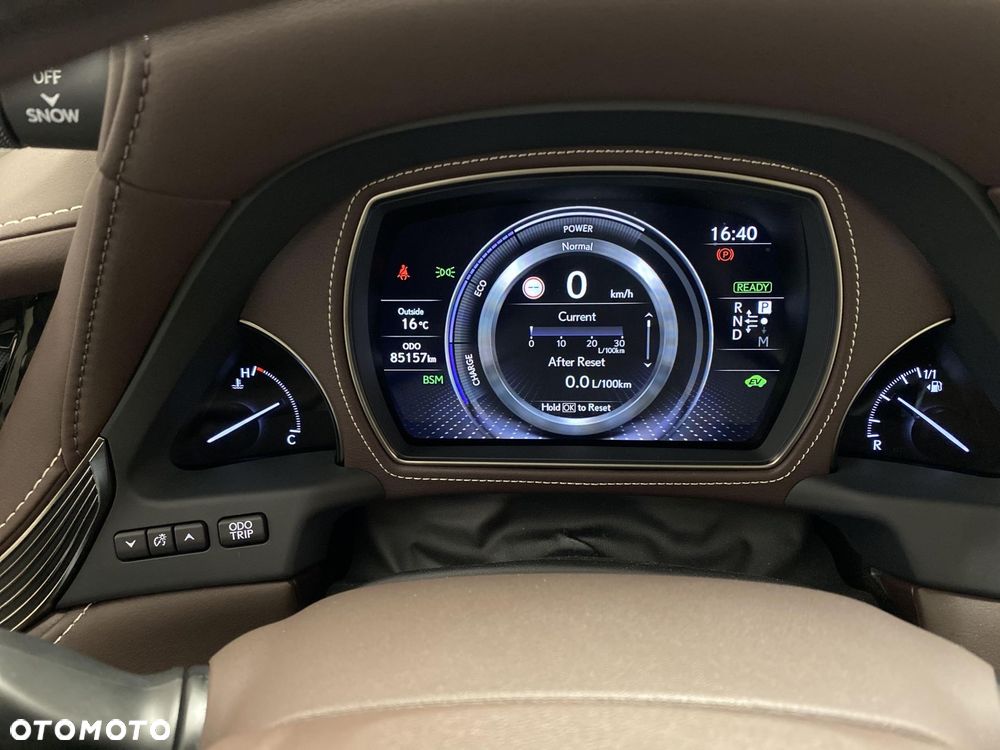 Lexus LS 500h Omotenashi AWD - 28