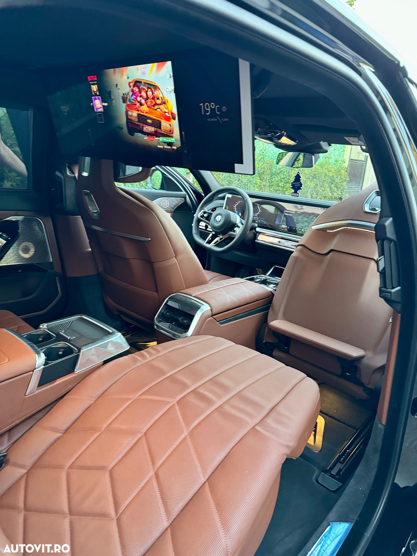 BMW M7 M760e xDrive AT PHEV - 17