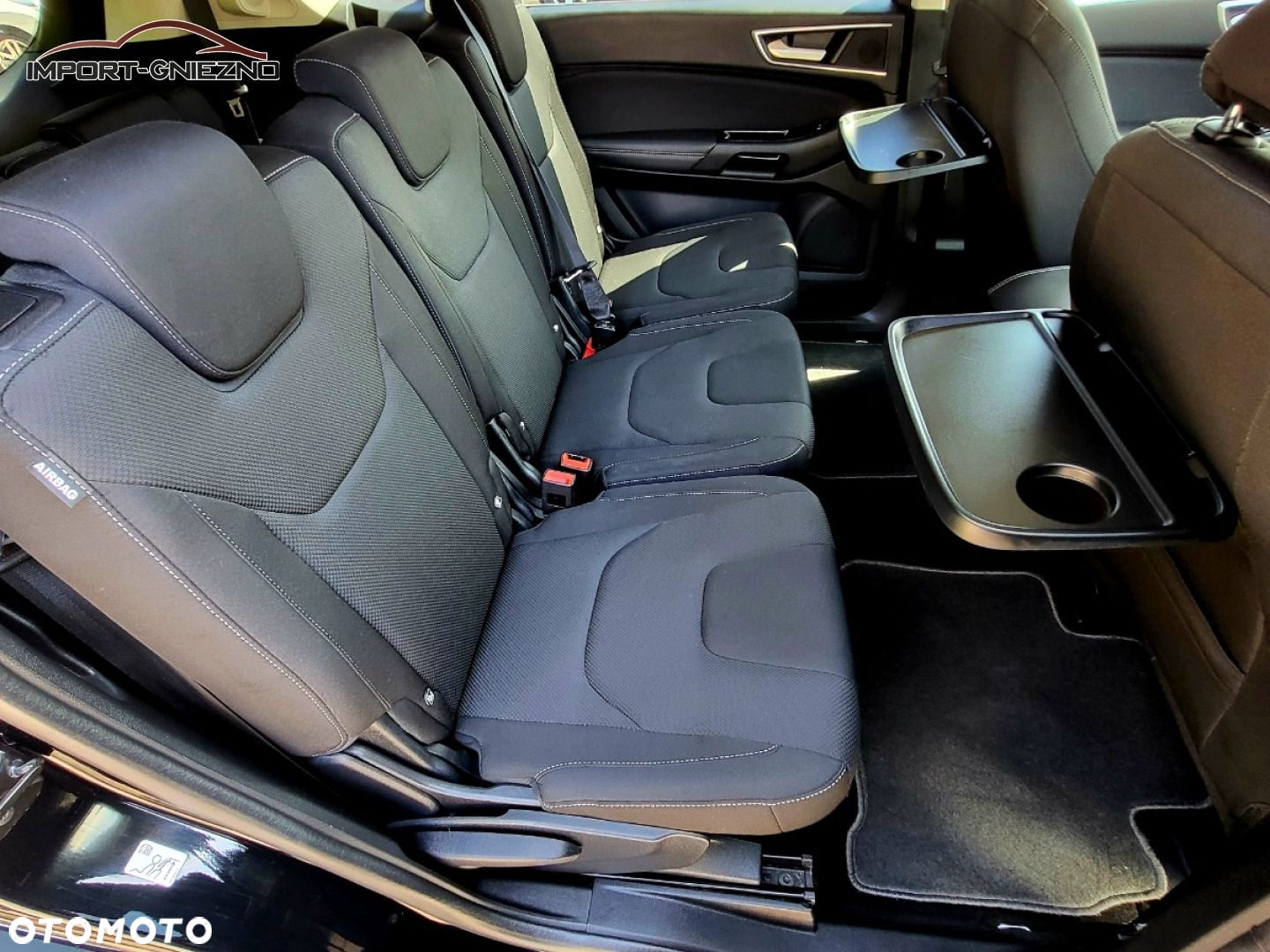 Ford S-Max - 8