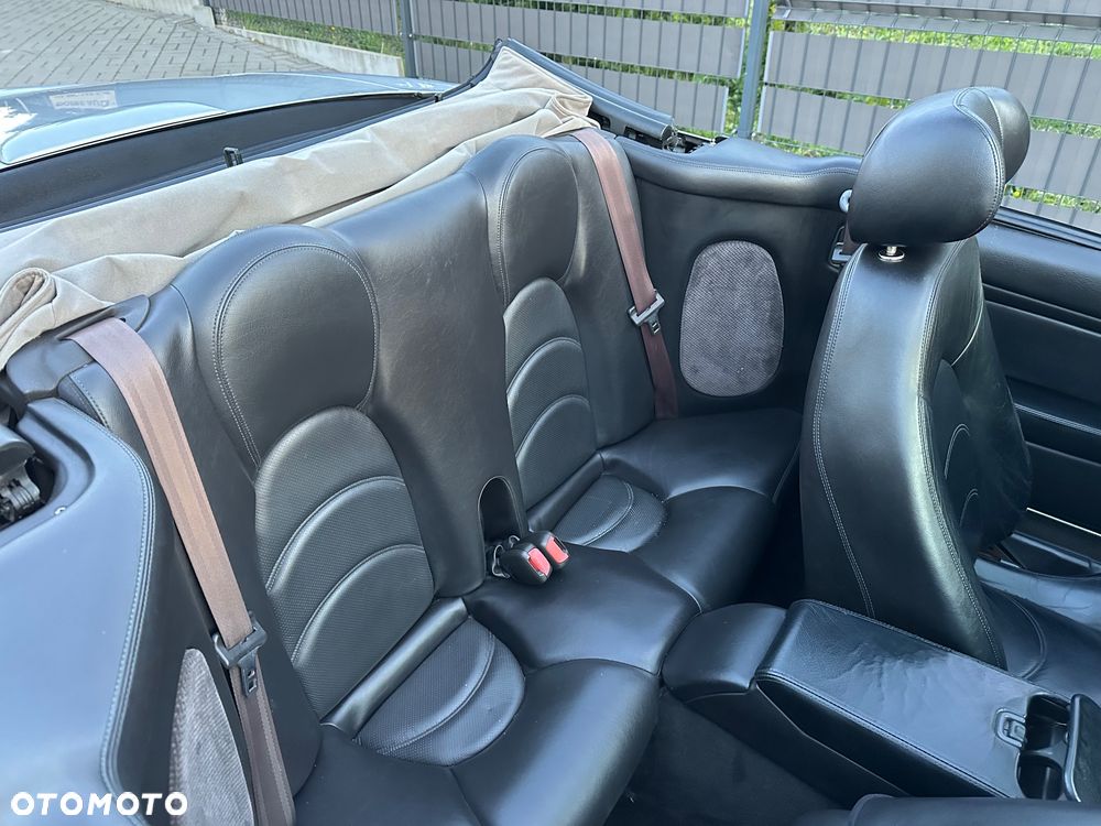 Jaguar XK8 - 17