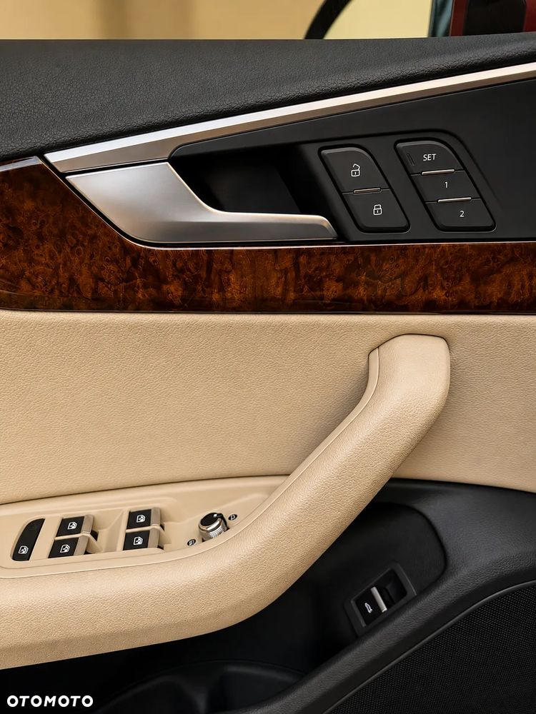 Audi A4 Limousine - 16