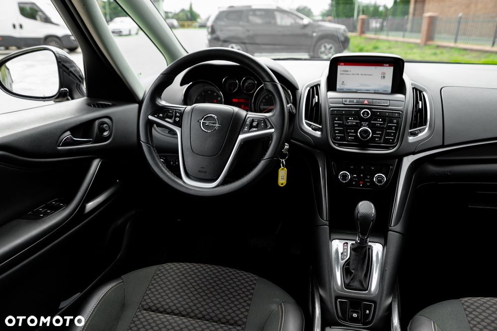 Opel Zafira Tourer 1.4 Turbo Automatik Style - 28