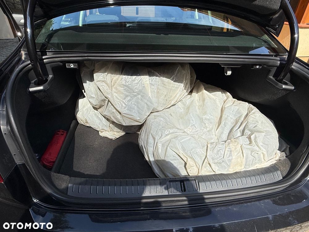 Volkswagen Passat 2.0 TDI BMT Highline - 12