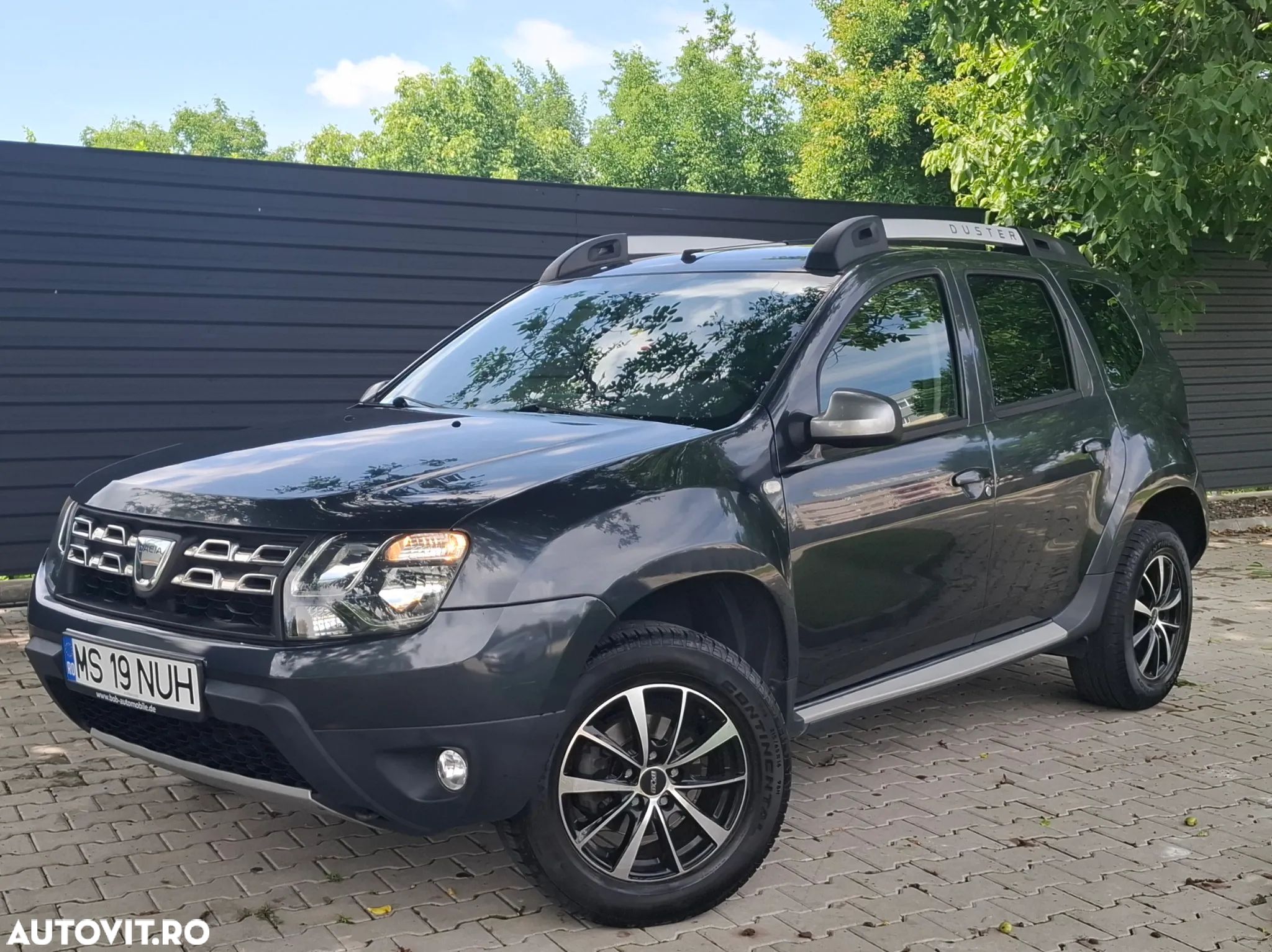 Dacia Duster 1.2 TCe 4x2 Laureate - 1