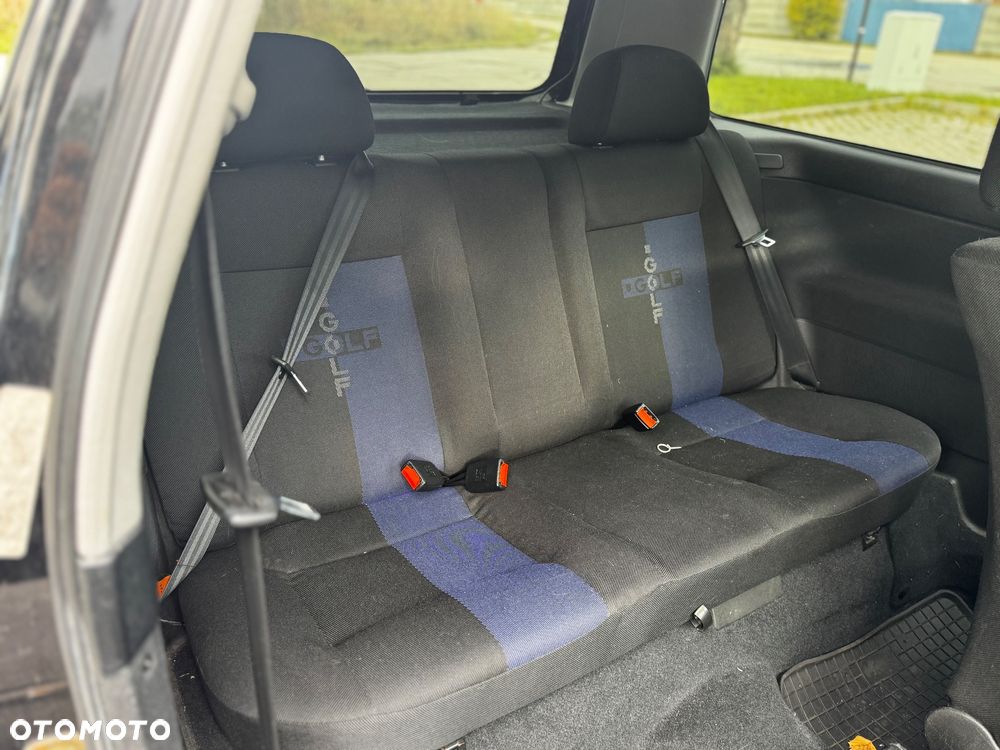 Volkswagen Golf - 9