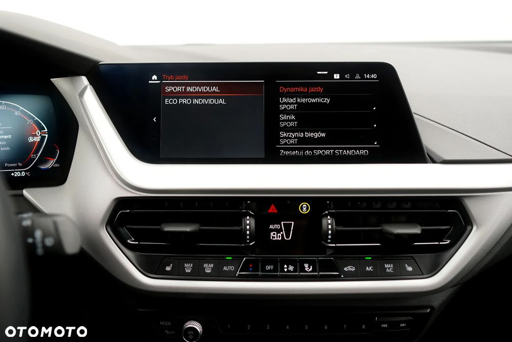 BMW Seria 1 118i Advantage - 26